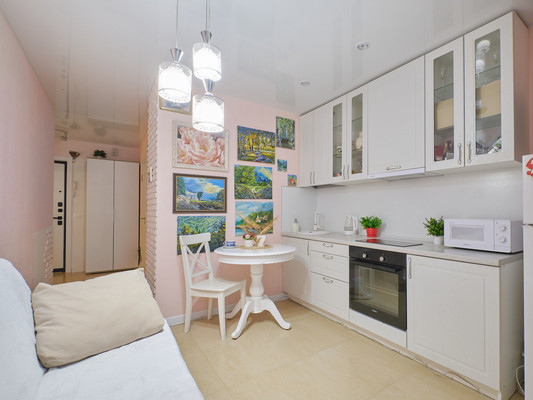 Продам двухкомнатную (2-комн.) квартиру, Новая ул, 15, Мурино п