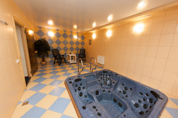 Продам гостиницу 530 м2, Неглинская (Центр р-н) наб, 13, Петрозаводск г