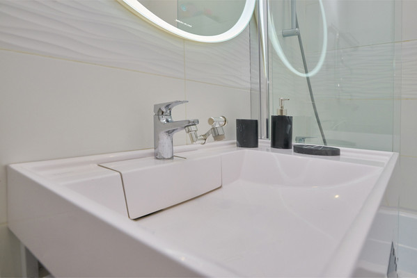 Продам однокомнатную (1-комн.) квартиру, Дальневосточная ул, 166, Иркутск г