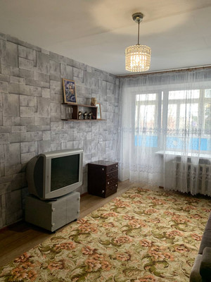 Продам однокомнатную (1-комн.) квартиру, Малая Садовая ул, 122, Ишим г