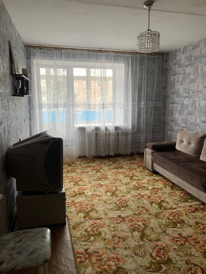 Продам однокомнатную (1-комн.) квартиру, Малая Садовая ул, 122, Ишим г