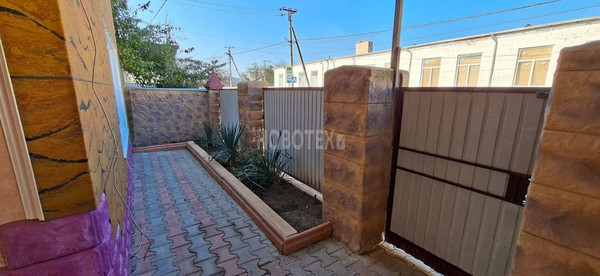 Продам однокомнатную (1-комн.) квартиру, Привокзальная ул, 4кб, Курганинск г