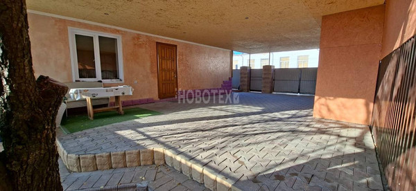 Продам однокомнатную (1-комн.) квартиру, Привокзальная ул, 4кб, Курганинск г