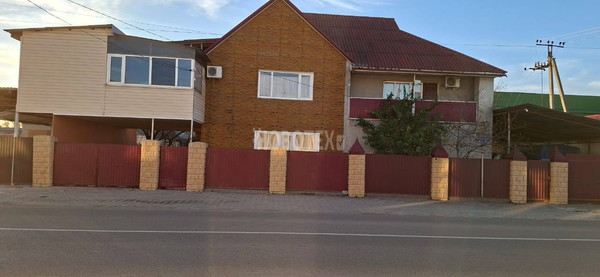 Продам однокомнатную (1-комн.) квартиру, Привокзальная ул, 4кб, Курганинск г