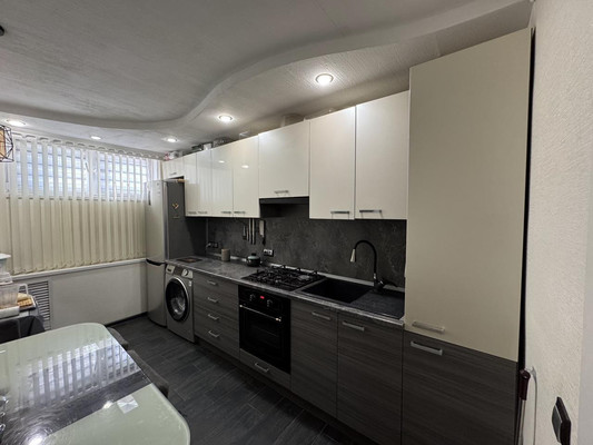 Продам двухкомнатную (2-комн.) квартиру, Ватутина ул, 29А, Нальчик г