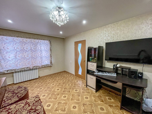 Продам многокомнатную квартиру, 2-й Микрорайон ул, 27, Эльбан рп