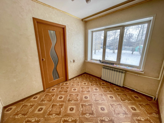 Продам многокомнатную квартиру, 2-й Микрорайон ул, 27, Эльбан рп