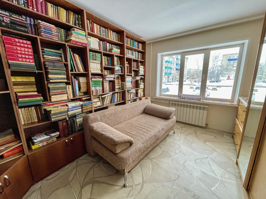 Продам многокомнатную квартиру, 2-й Микрорайон ул, 27, Эльбан рп