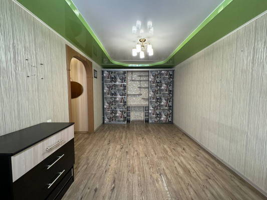 Продам двухкомнатную (2-комн.) квартиру, Гагарина ул, 10, Комсомольск-на-Амуре г