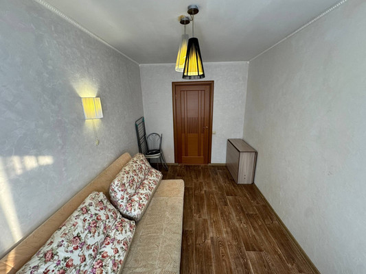 Продам двухкомнатную (2-комн.) квартиру, Гагарина ул, 10, Комсомольск-на-Амуре г