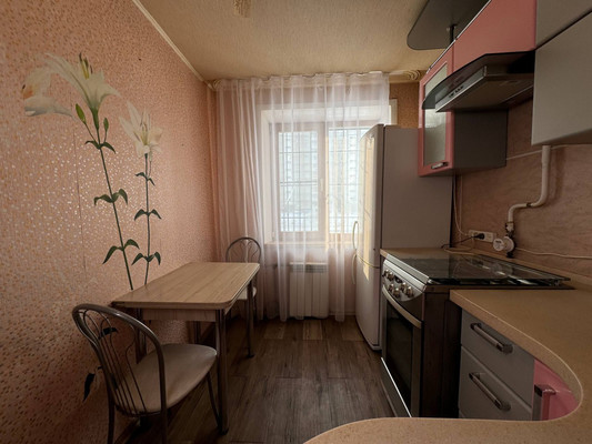 Продам двухкомнатную (2-комн.) квартиру, Гагарина ул, 10, Комсомольск-на-Амуре г