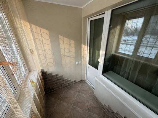 Продам двухкомнатную (2-комн.) квартиру, Гагарина ул, 10, Комсомольск-на-Амуре г