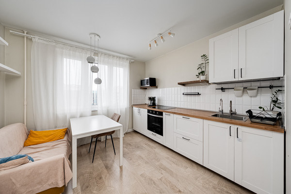 Продам однокомнатную (1-комн.) квартиру, Вертолётчиков ул, 4к5, Москва г