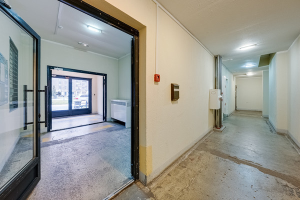 Продам однокомнатную (1-комн.) квартиру, Вертолётчиков ул, 4к5, Москва г