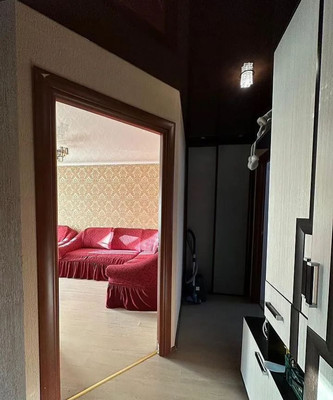 Продам двухкомнатную (2-комн.) квартиру, Космическая ул, 32, Калининград г