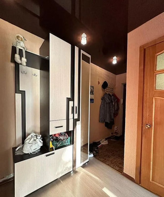 Продам двухкомнатную (2-комн.) квартиру, Космическая ул, 32, Калининград г