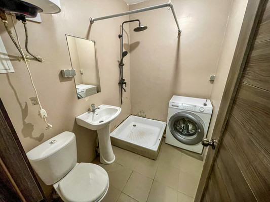 Продам трехкомнатную (3-комн.) квартиру, 2-й Микрорайон ул, 22, Эльбан рп