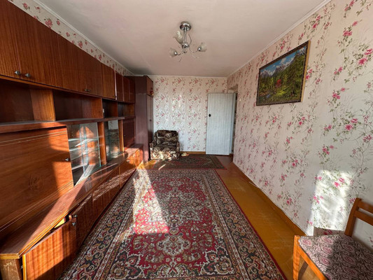 Продам двухкомнатную (2-комн.) квартиру, Комсомольская ул, 154, Кропоткин г