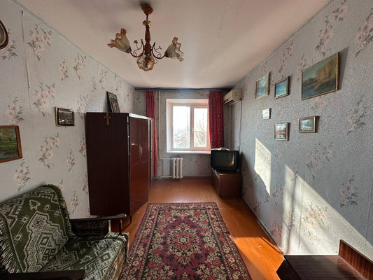 Продам двухкомнатную (2-комн.) квартиру, Комсомольская ул, 154, Кропоткин г