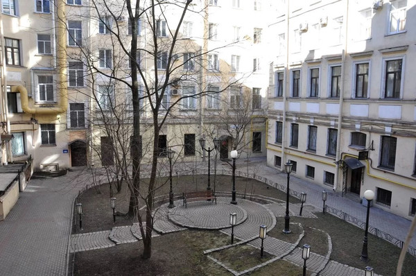 Продам двухкомнатную (2-комн.) квартиру, Караванная ул, 11/64, Санкт-Петербург г