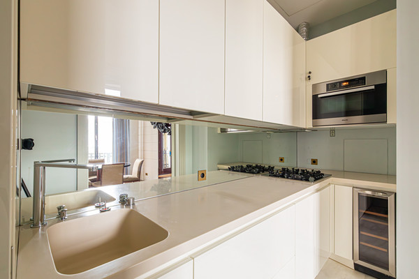 Продам двухкомнатную (2-комн.) квартиру, Караванная ул, 11/64, Санкт-Петербург г