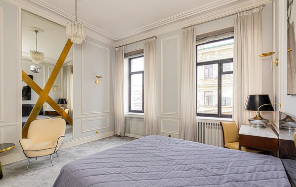 Продам двухкомнатную (2-комн.) квартиру, Караванная ул, 11/64, Санкт-Петербург г