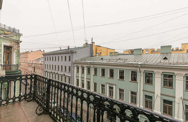 Продам двухкомнатную (2-комн.) квартиру, Караванная ул, 11/64, Санкт-Петербург г