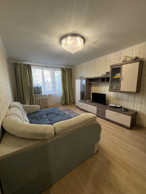 Продам однокомнатную (1-комн.) квартиру, 1 Конной Армии ул, 19, Симферополь г