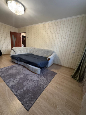 Продам однокомнатную (1-комн.) квартиру, 1 Конной Армии ул, 19, Симферополь г