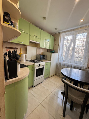 Продам однокомнатную (1-комн.) квартиру, 1 Конной Армии ул, 19, Симферополь г