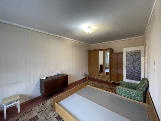 Продам однокомнатную (1-комн.) квартиру, 60 лет Октября ул, 17, Симферополь г