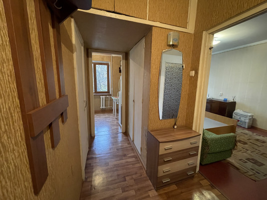 Продам однокомнатную (1-комн.) квартиру, 60 лет Октября ул, 17, Симферополь г