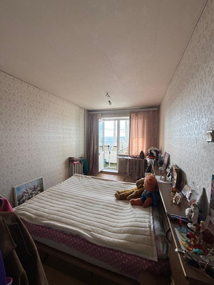 Продам трехкомнатную (3-комн.) квартиру, Гоголя ул, 429, Армавир г