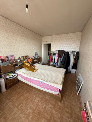 Продам трехкомнатную (3-комн.) квартиру, Гоголя ул, 429, Армавир г