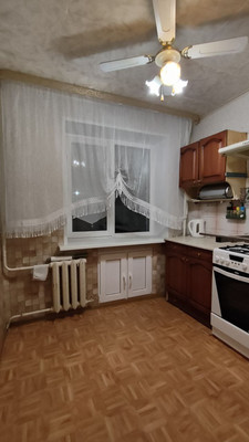 Продам двухкомнатную (2-комн.) квартиру, Александра Корсунова пр-кт, 39, Великий Новгород г