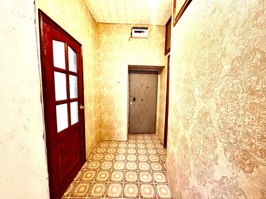 Продам двухкомнатную (2-комн.) квартиру, Казанская ул, 34б, Ишим г