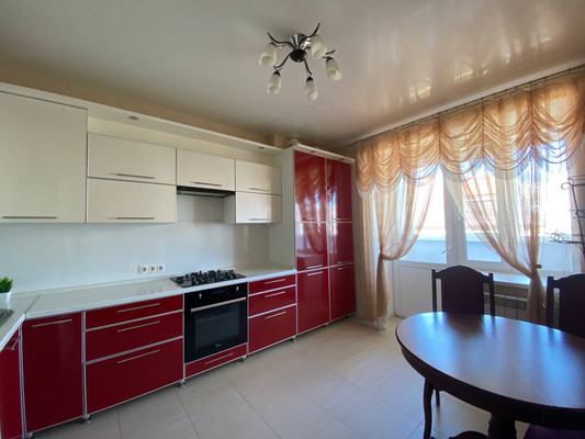 Продам двухкомнатную (2-комн.) квартиру, Строительная ул, 8, Медведево пгт