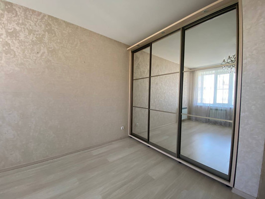 Продам двухкомнатную (2-комн.) квартиру, Строительная ул, 8, Медведево пгт