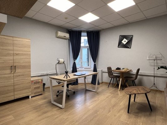 Сдам коммерческое помещение 84 м2, Столовый пер, 6, Москва г