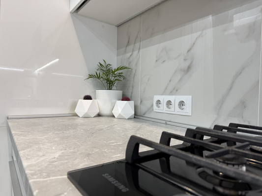 Продам однокомнатную (1-комн.) квартиру, Каберова-Власьевская ул, 101, Великий Новгород г