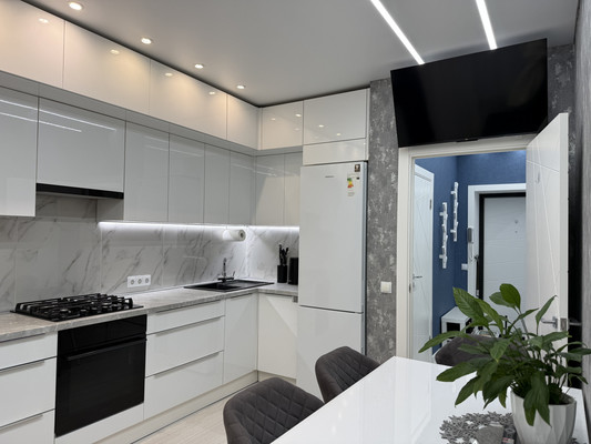 Продам однокомнатную (1-комн.) квартиру, Каберова-Власьевская ул, 101, Великий Новгород г