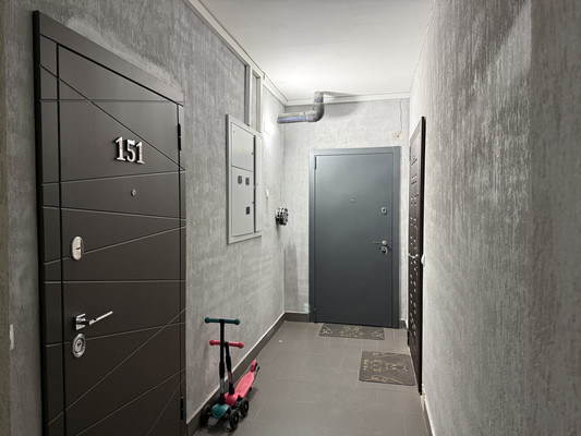 Продам однокомнатную (1-комн.) квартиру, Каберова-Власьевская ул, 101, Великий Новгород г