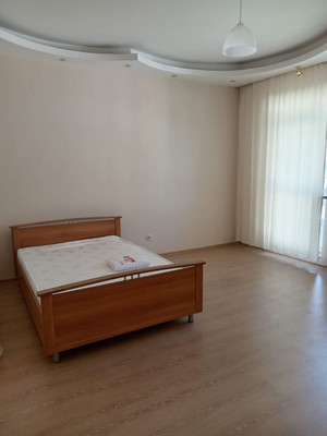 Продам трехкомнатную (3-комн.) квартиру, Ершовский мкр, 130-а, Иркутск г