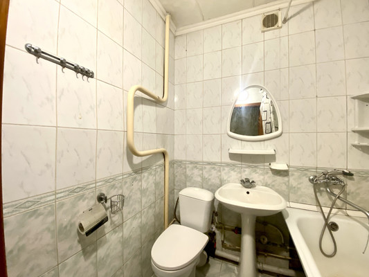 Продам однокомнатную (1-комн.) квартиру, Комитетский Лес (Болшево мкр) ул, 9, Королев г