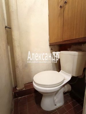 Продам двухкомнатную (2-комн.) квартиру, Первомайская ул, 8, Выборг г