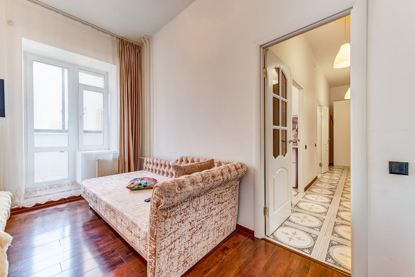 Продам однокомнатную (1-комн.) квартиру, Коломяжский пр-кт, 28к3, Санкт-Петербург г