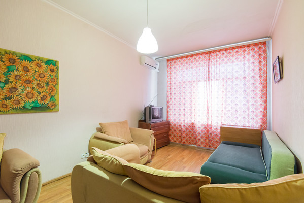 Продам двухкомнатную (2-комн.) квартиру, 2-я Пролетарская ул, 52/54, Ростов-на-Дону г