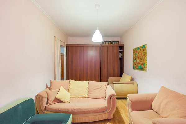 Продам двухкомнатную (2-комн.) квартиру, 2-я Пролетарская ул, 52/54, Ростов-на-Дону г