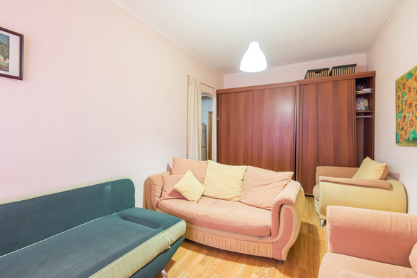 Продам двухкомнатную (2-комн.) квартиру, 2-я Пролетарская ул, 52/54, Ростов-на-Дону г