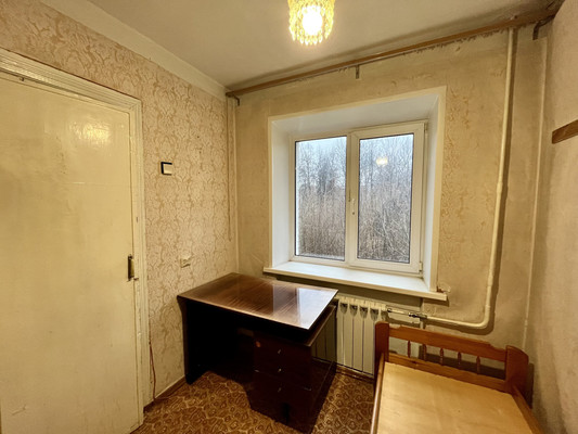 Продам двухкомнатную (2-комн.) квартиру, Комсомольская ул, 2а, Икша рп